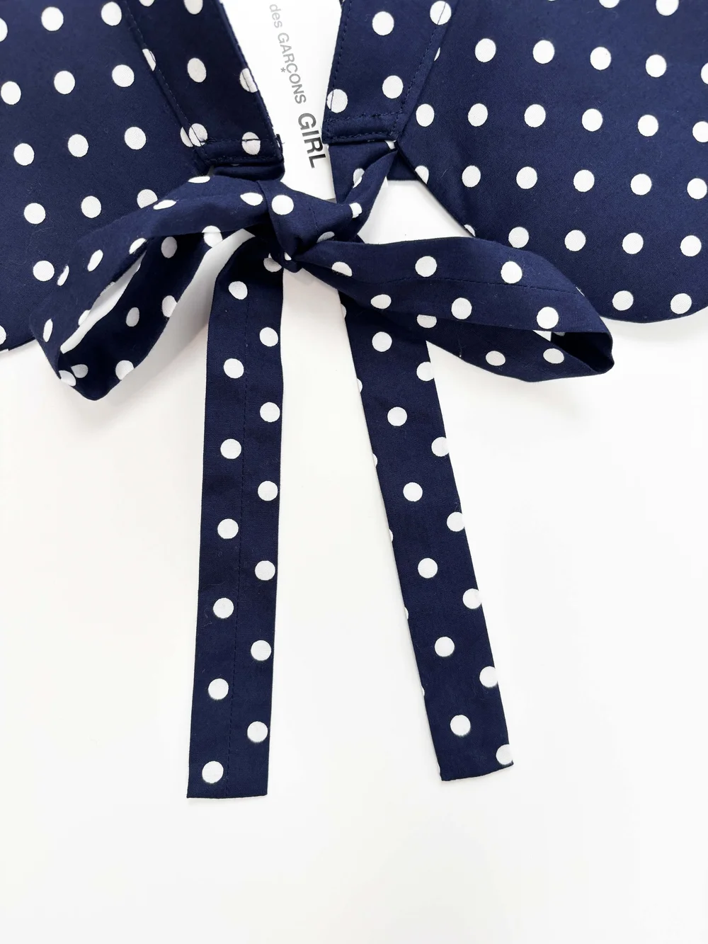 Comme des Garcons polka dot collar — JAMES VELORIA